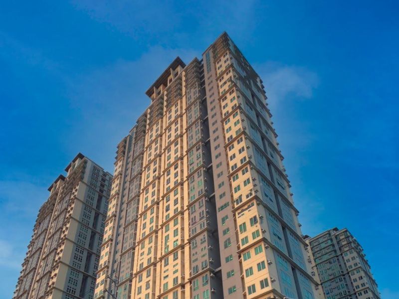 Empire East San Lorenzo Place.jpg